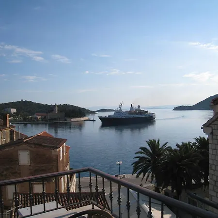 Bed & Breakfast Dionis 3*